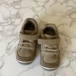 Stride rite shoes boys 8.5